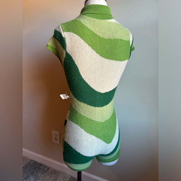 Blanc by EDGE Multi-green Sweater Button Up Bodysuit - Picture 3 of 4